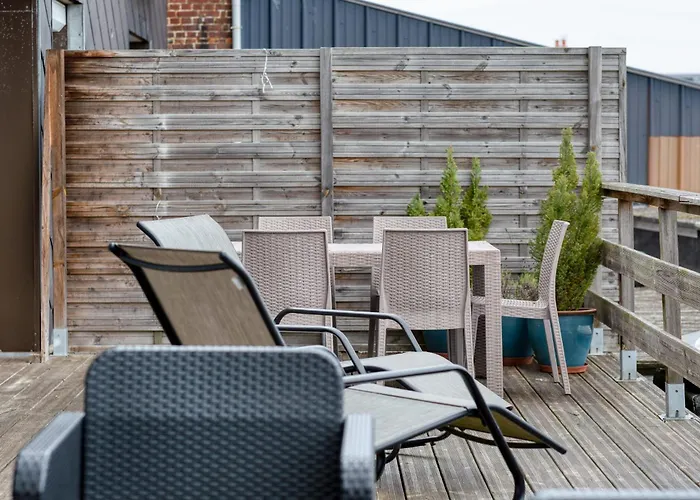 Le Leon Gambetta Avec Terrasse Vue *